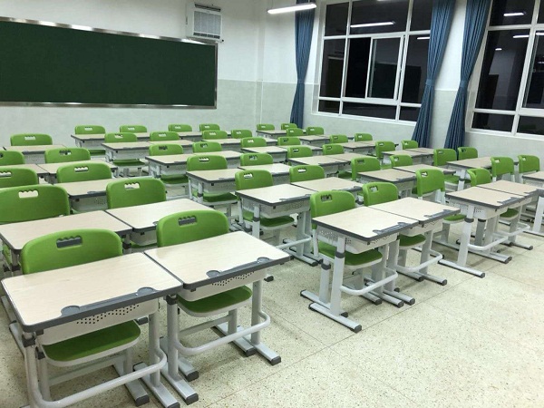 學生課桌椅選購方法告訴你購買時需要考慮哪些！